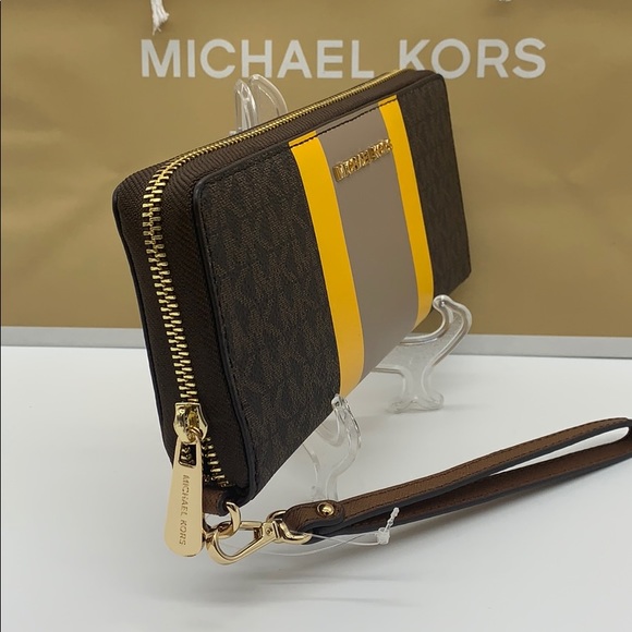MICHAEL KORS JET SET TRAVEL LG TRVL CONTINENTAL - Picture 3 of 16